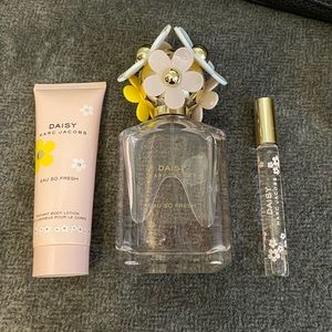 COPY - Daisy Eau so Fresh Perfume Set